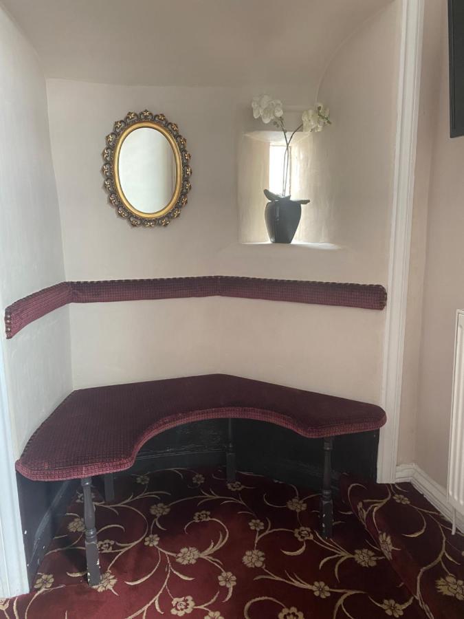The Tudor Hotel بريدجواتر المظهر الخارجي الصورة